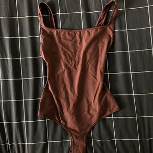 XXS Brown SKIMS Fits Everyone Square Neck Bodysuit
